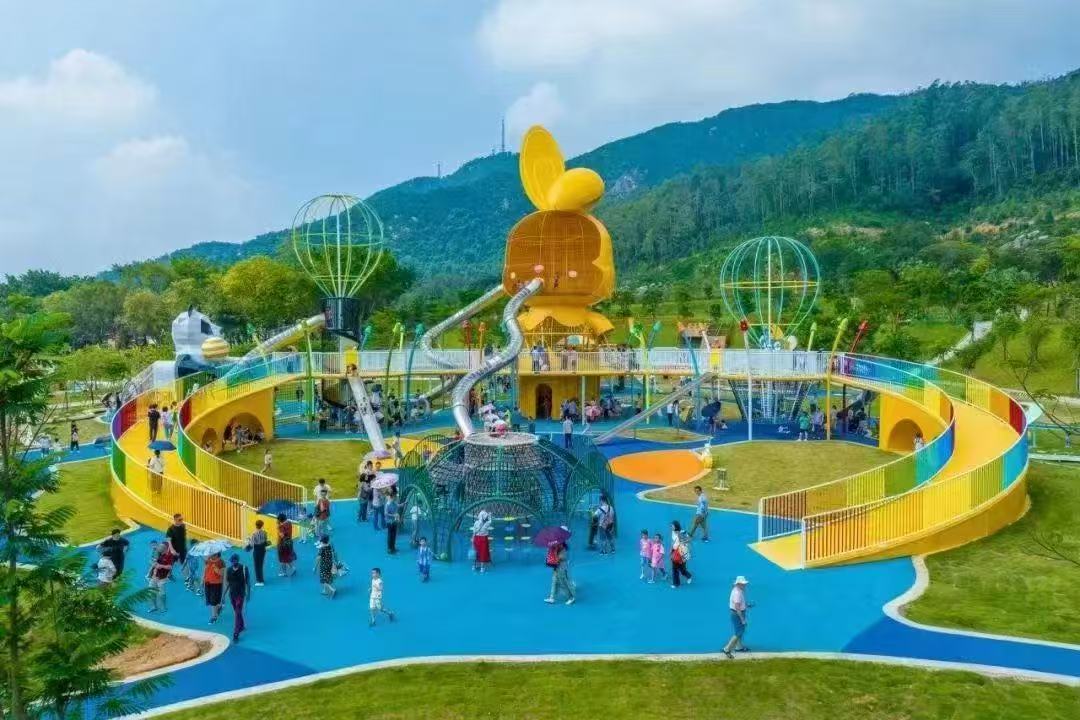 兒童游樂(lè)設(shè)施